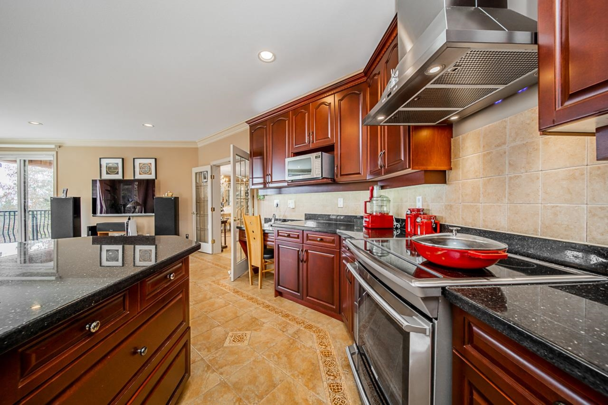 Breakfast Nook Photo of 2138 Braeside Place, Coquitlam, BC
