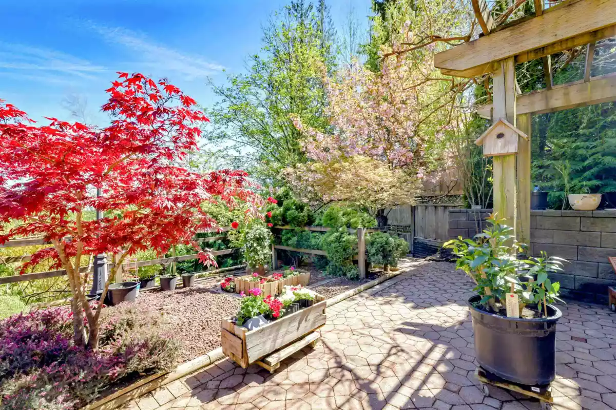 Hot Tub / Spa Photo of 2138 Braeside Place, Coquitlam, BC