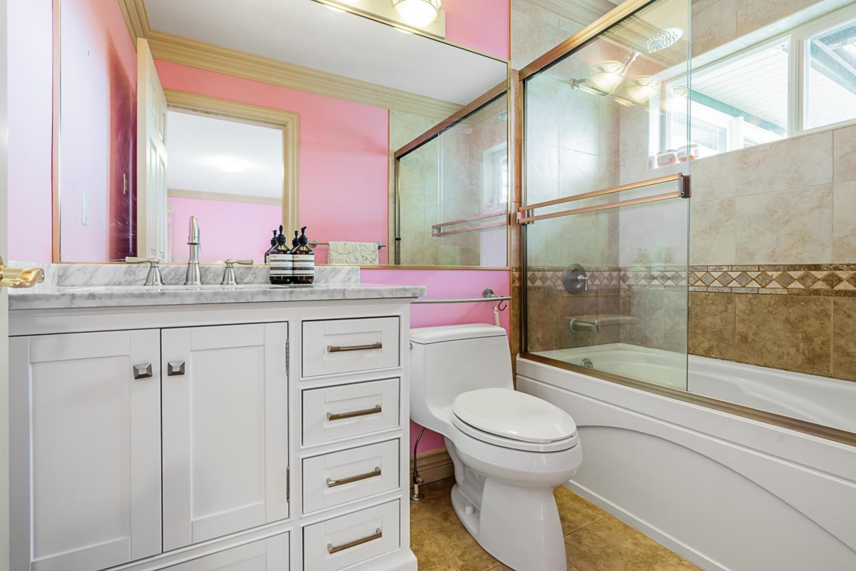 Laundry Room Photo of 2138 Braeside Place, Coquitlam, BC