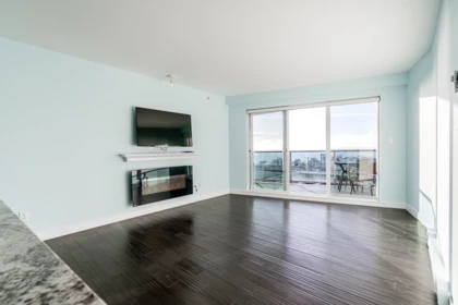 Primary Bedroom Photo of 603 14955 Victoria Avenue, White Rock, BC