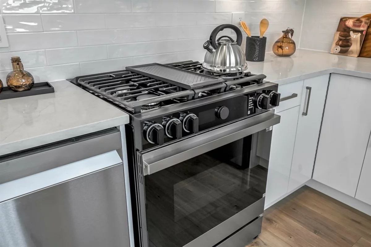 Breakfast Nook Photo of 39 6162 138 Street, Surrey, BC