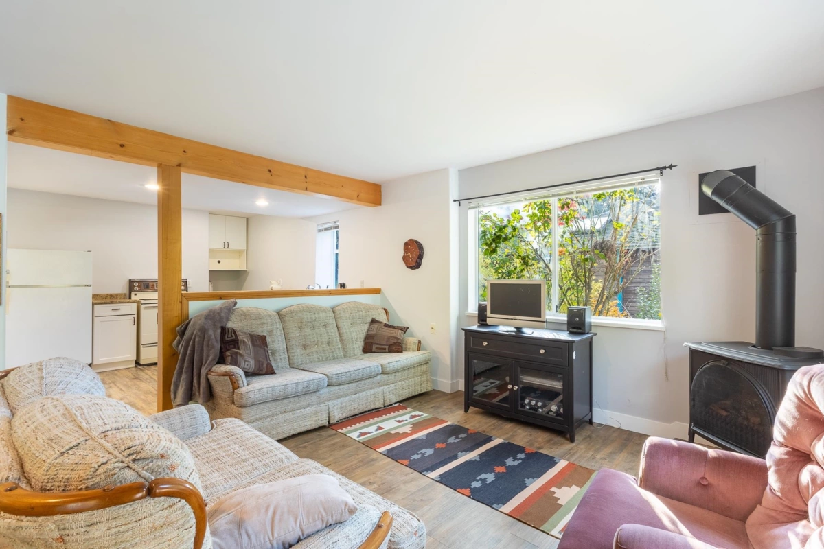 Powder Room Photo of 5309 Cedarview Place, Sechelt, BC