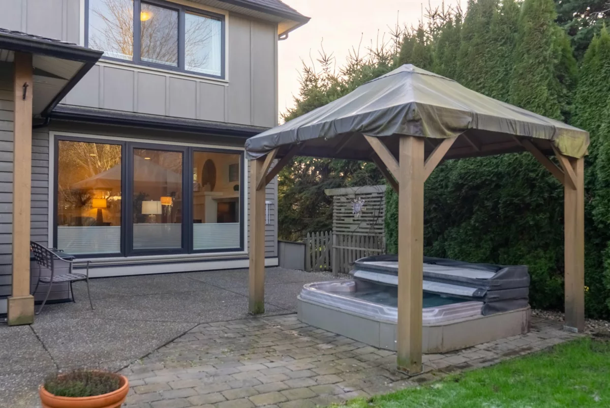 Hot Tub / Spa Photo of 5095 44b Avenue, Delta, BC