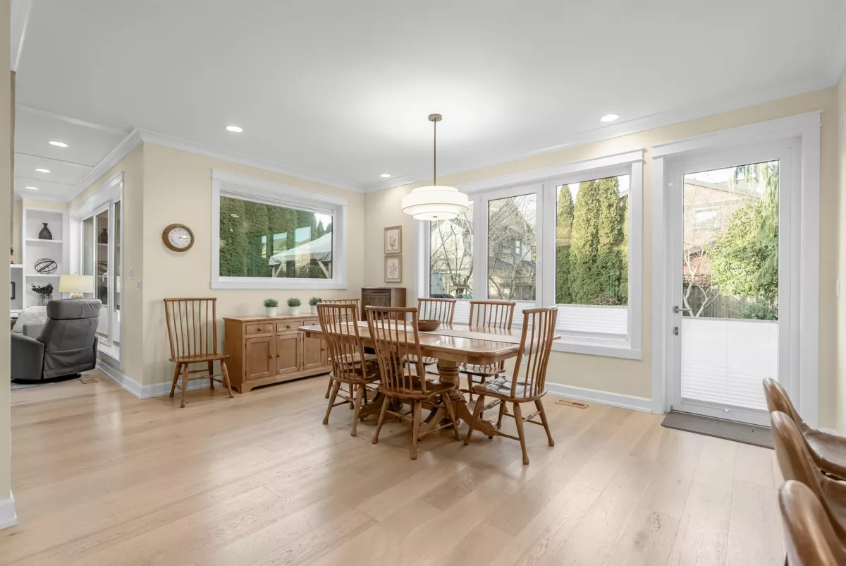 Kitchen Photo of 5095 44b Avenue, Delta, BC