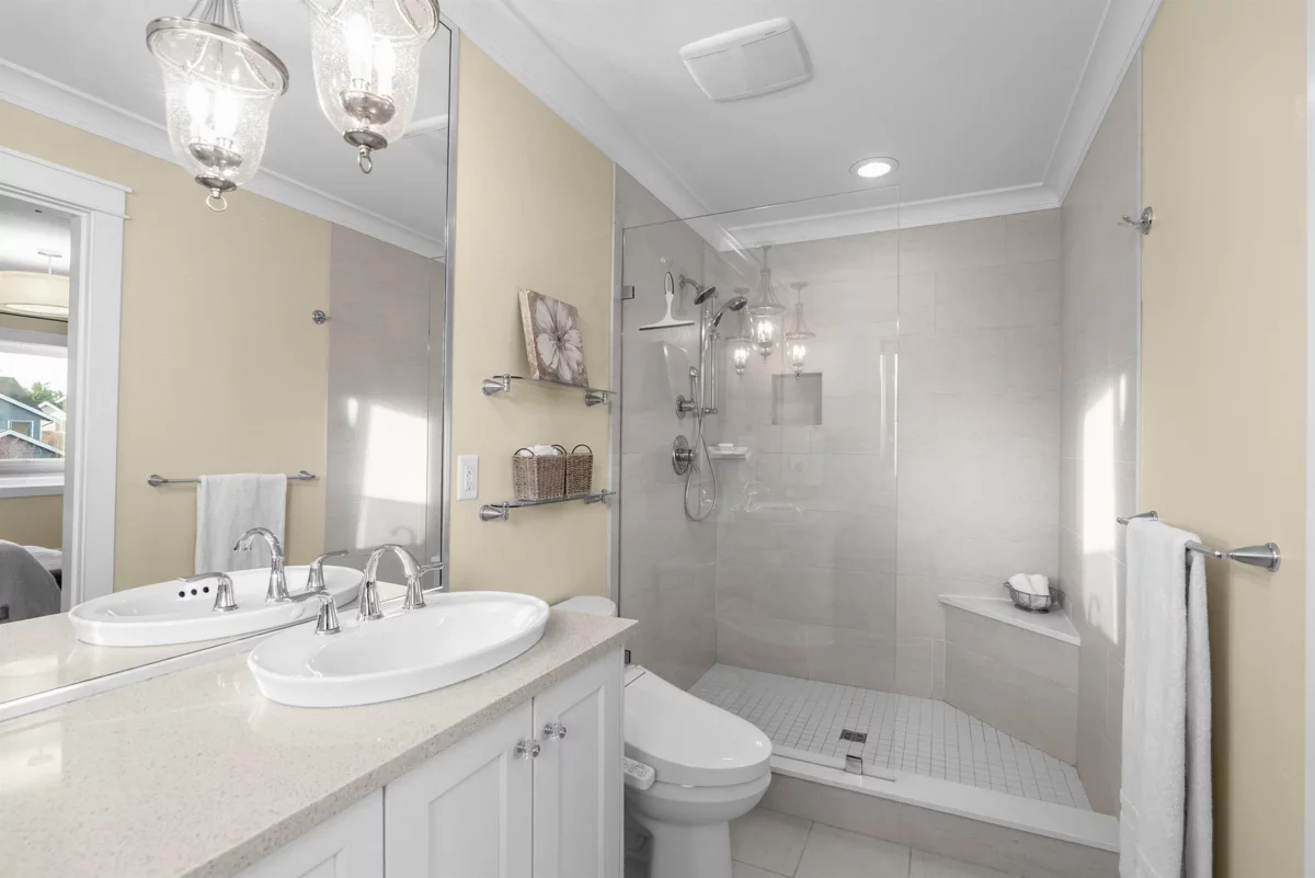 Laundry Room Photo of 5095 44b Avenue, Delta, BC