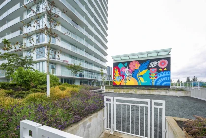 Hallway Photo of 609 13685 102 Avenue, Surrey, BC