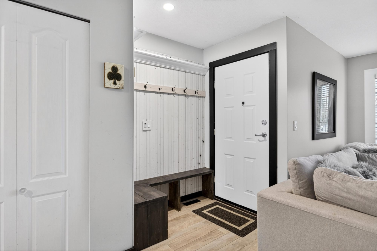 Dining Area Photo of 11750 Glenhurst Street, Maple Ridge, BC