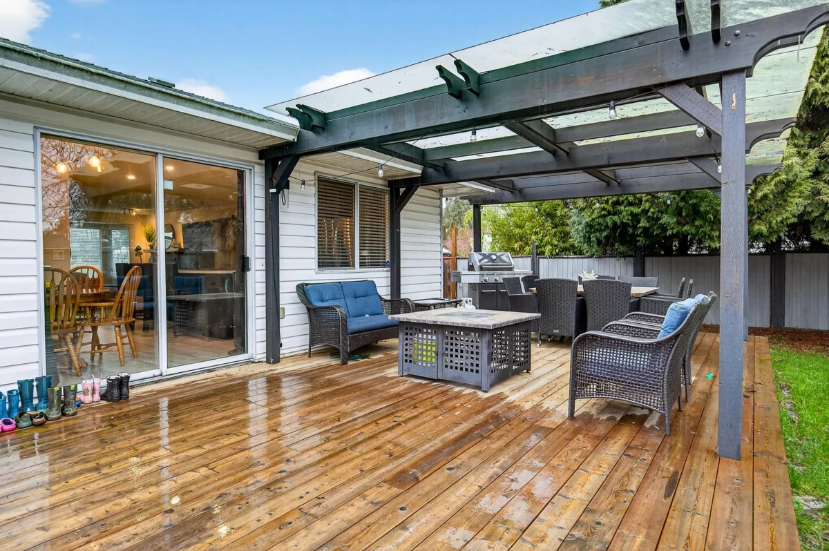 Entry Foyer Photo of 11750 Glenhurst Street, Maple Ridge, BC