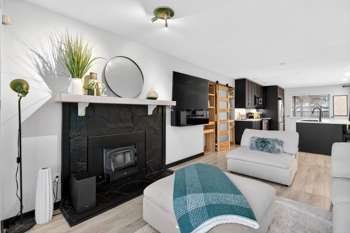 Pantry Photo of 11750 Glenhurst Street, Maple Ridge, BC