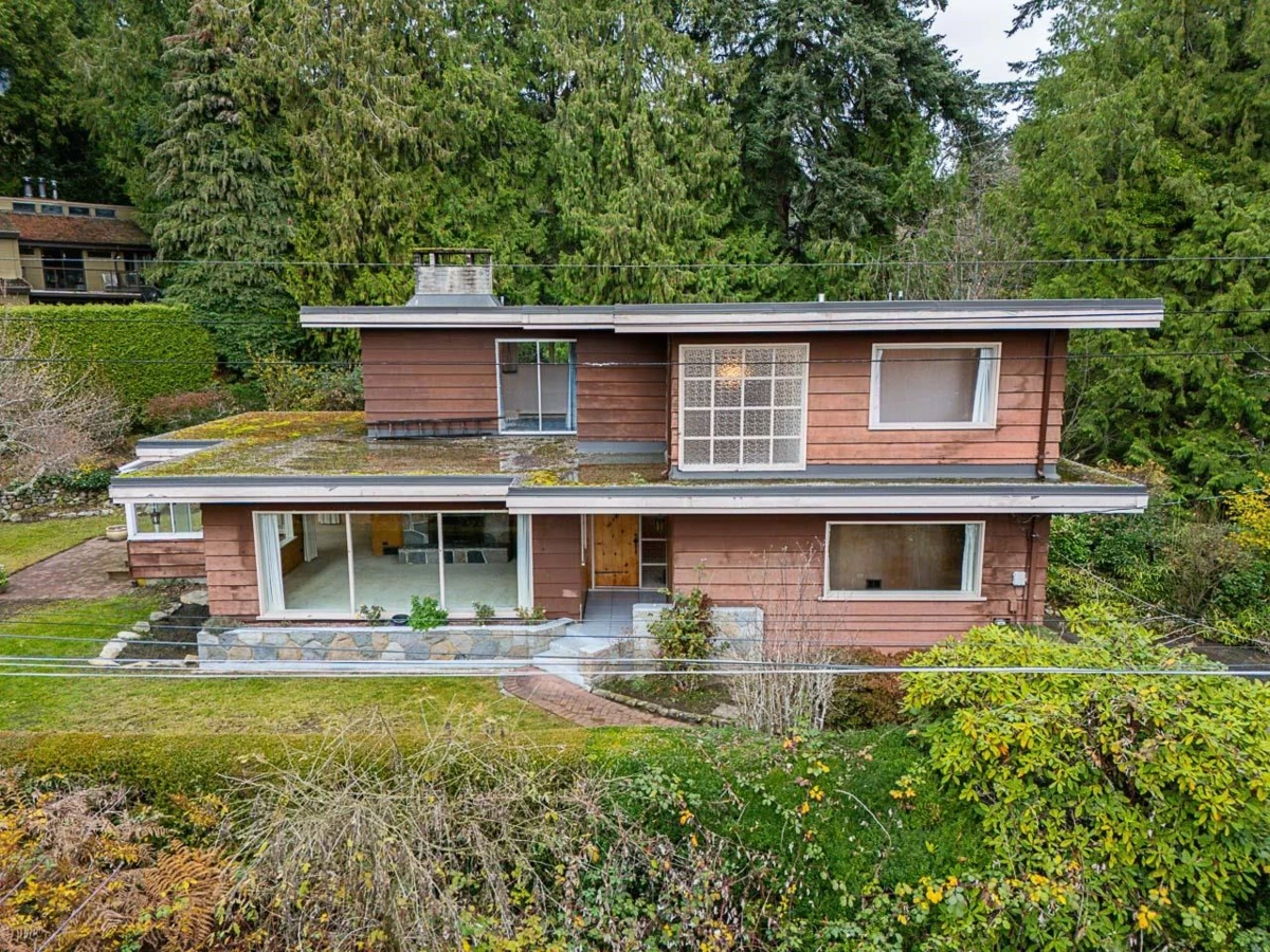 Exterior Front Photo of 2847 Mathers Avenue, West Vancouver, BC