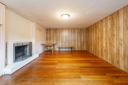 Laundry Room Photo of 2847 Mathers Avenue, West Vancouver, BC