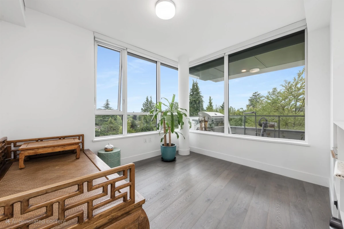 Hallway Photo of 310 6333 W Boulevard, Vancouver, BC