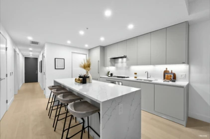 205 1331 Marine Drive, West Vancouver, BC