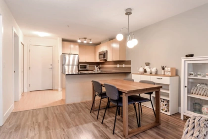 205 6500 194 Street, Surrey, BC, Surrey — Apartment/Condo for sale
