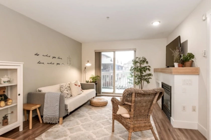 205 6500 194 Street, Surrey, BC, Surrey — Apartment/Condo for sale