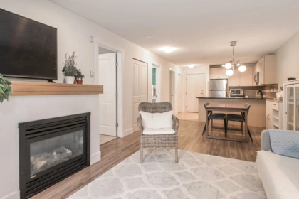 205 6500 194 Street, Surrey, BC, Surrey — Apartment/Condo for sale