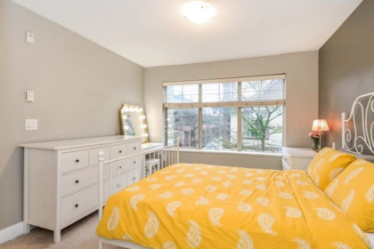Primary Bathroom Photo of 205 6500 194 Street, Surrey, BC