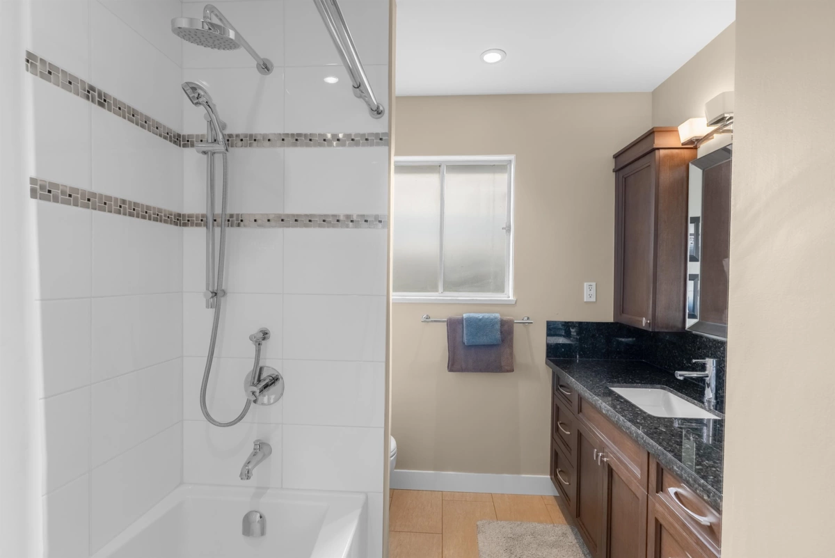 Breakfast Nook Photo of 8082 Lurgan Road, Richmond, BC