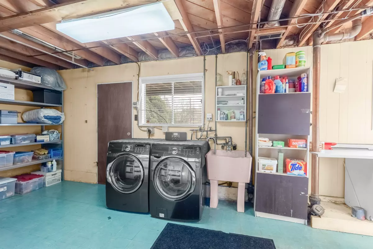 Primary Bathroom Photo of 8082 Lurgan Road, Richmond, BC