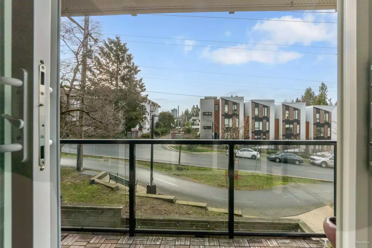 Laundry Room Photo of 208 156 W 21st Street, North Vancouver, BC