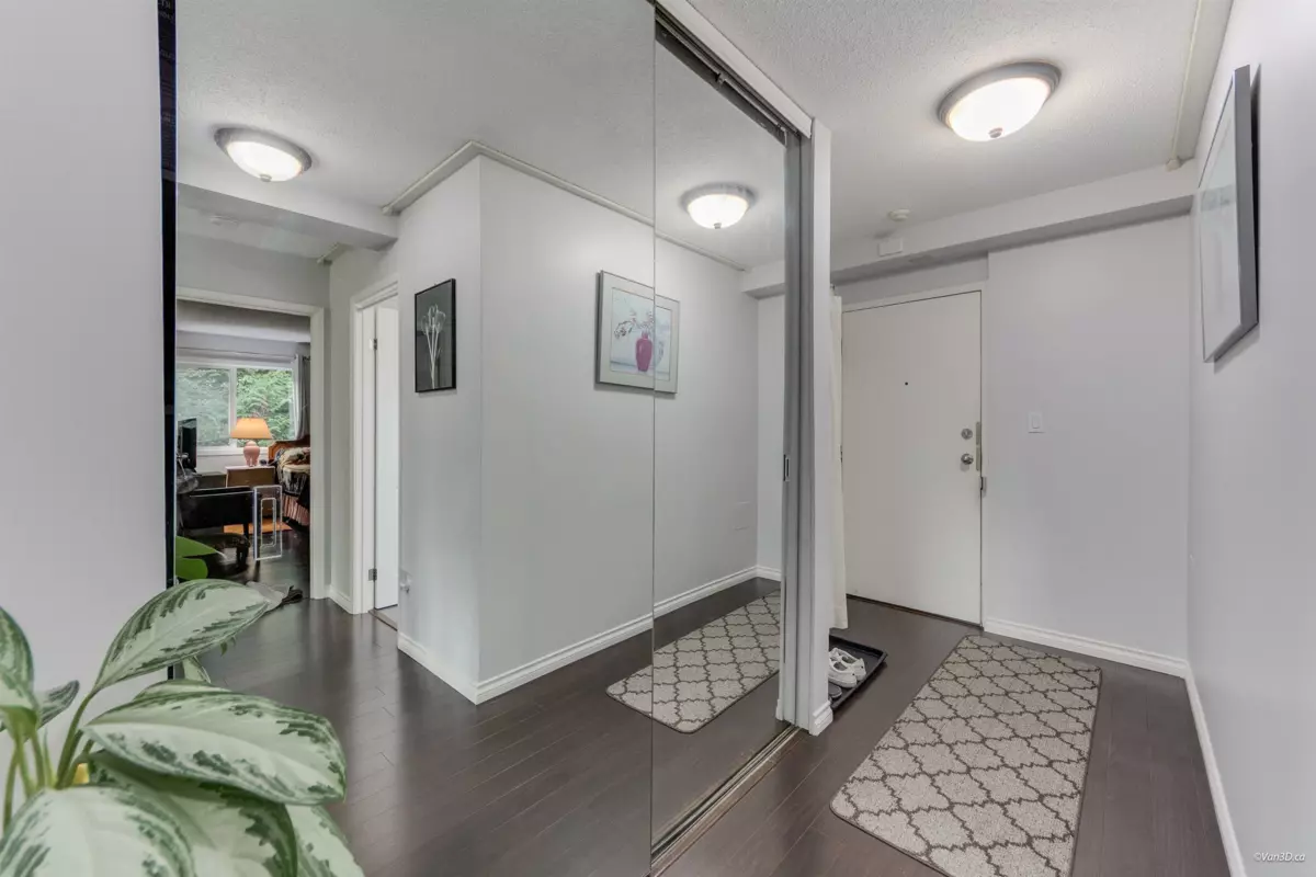 Living Room Photo of 208 156 W 21st Street, North Vancouver, BC