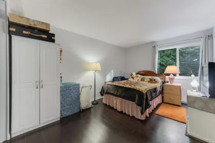 Guest Bathroom Photo of 208 156 W 21st Street, North Vancouver, BC