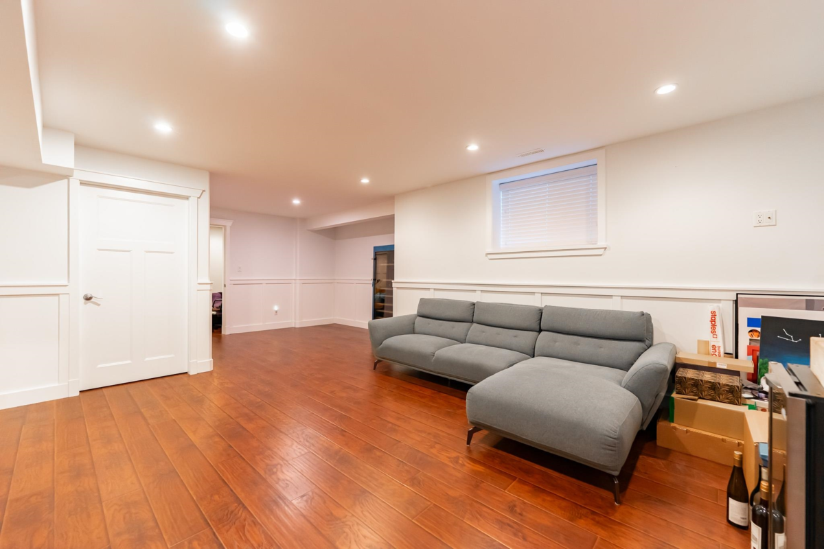 Backyard Photo of 16919 79 Avenue, Surrey, BC