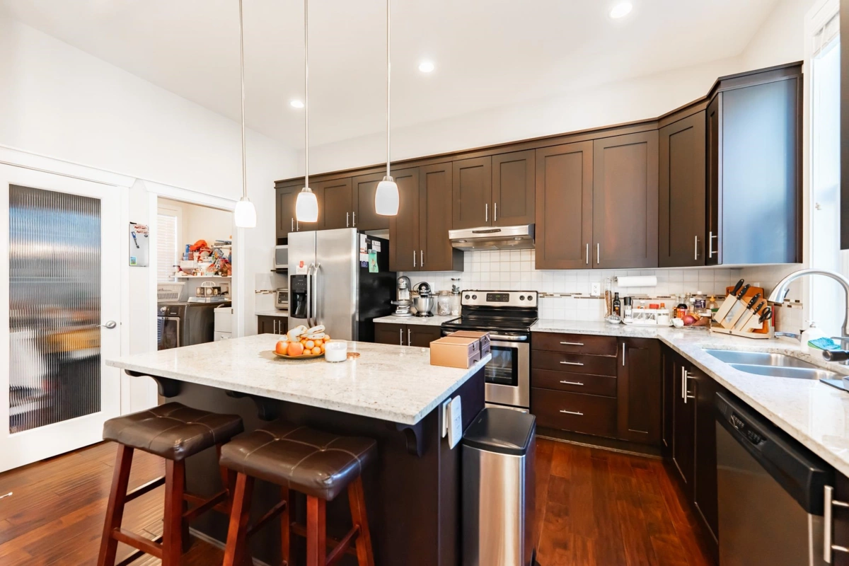 Family Room Photo of 16919 79 Avenue, Surrey, BC