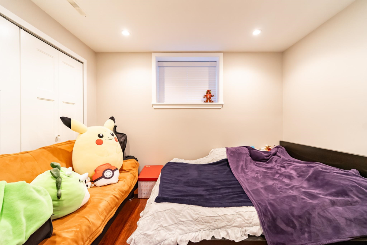 Garage Interior Photo of 16919 79 Avenue, Surrey, BC