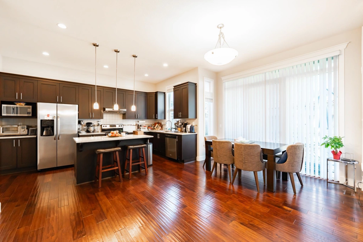 Living Room Photo of 16919 79 Avenue, Surrey, BC