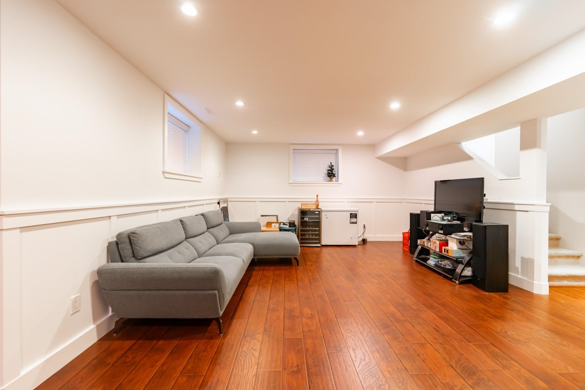 Outdoor Patio Photo of 16919 79 Avenue, Surrey, BC