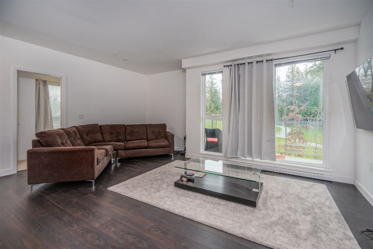 Family Room Photo of 214 13963 105 Boulevard, Surrey, BC