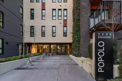 110 2235 E Broadway, Vancouver, BC