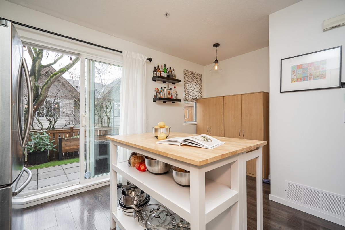 Guest Bathroom Photo of 18 20540 66 Avenue, Langley, BC