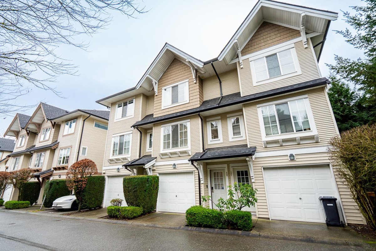 Hot Tub / Spa Photo of 18 20540 66 Avenue, Langley, BC