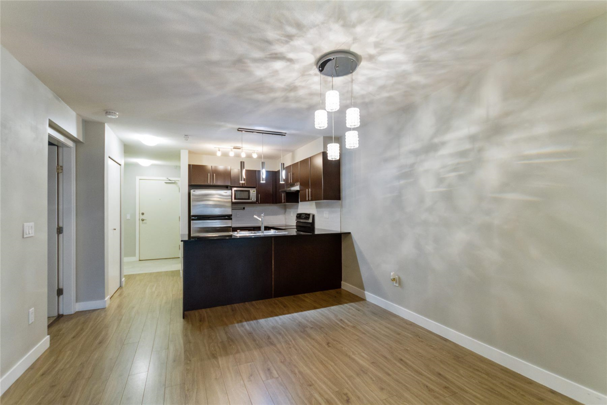 Dining Area Photo of 310 1633 Mackay Avenue, North Vancouver, BC