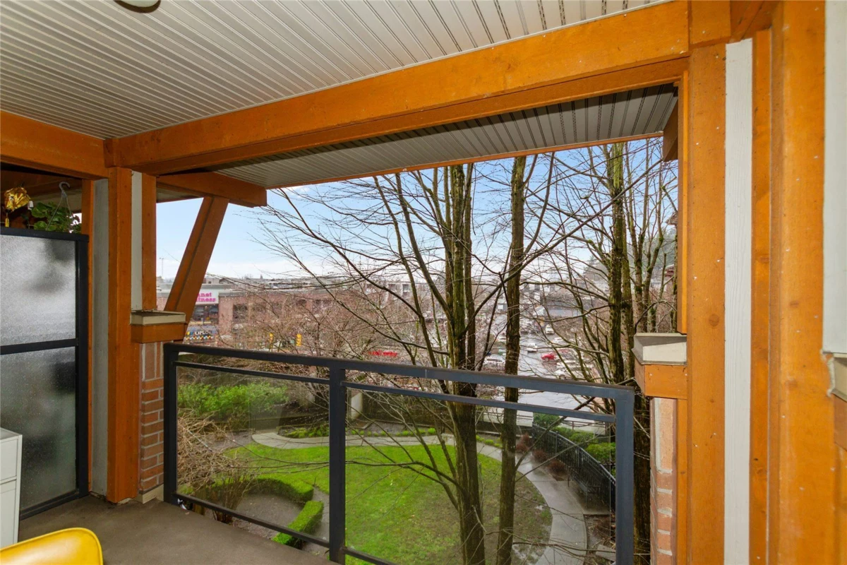 Primary Bedroom Photo of 310 1633 Mackay Avenue, North Vancouver, BC