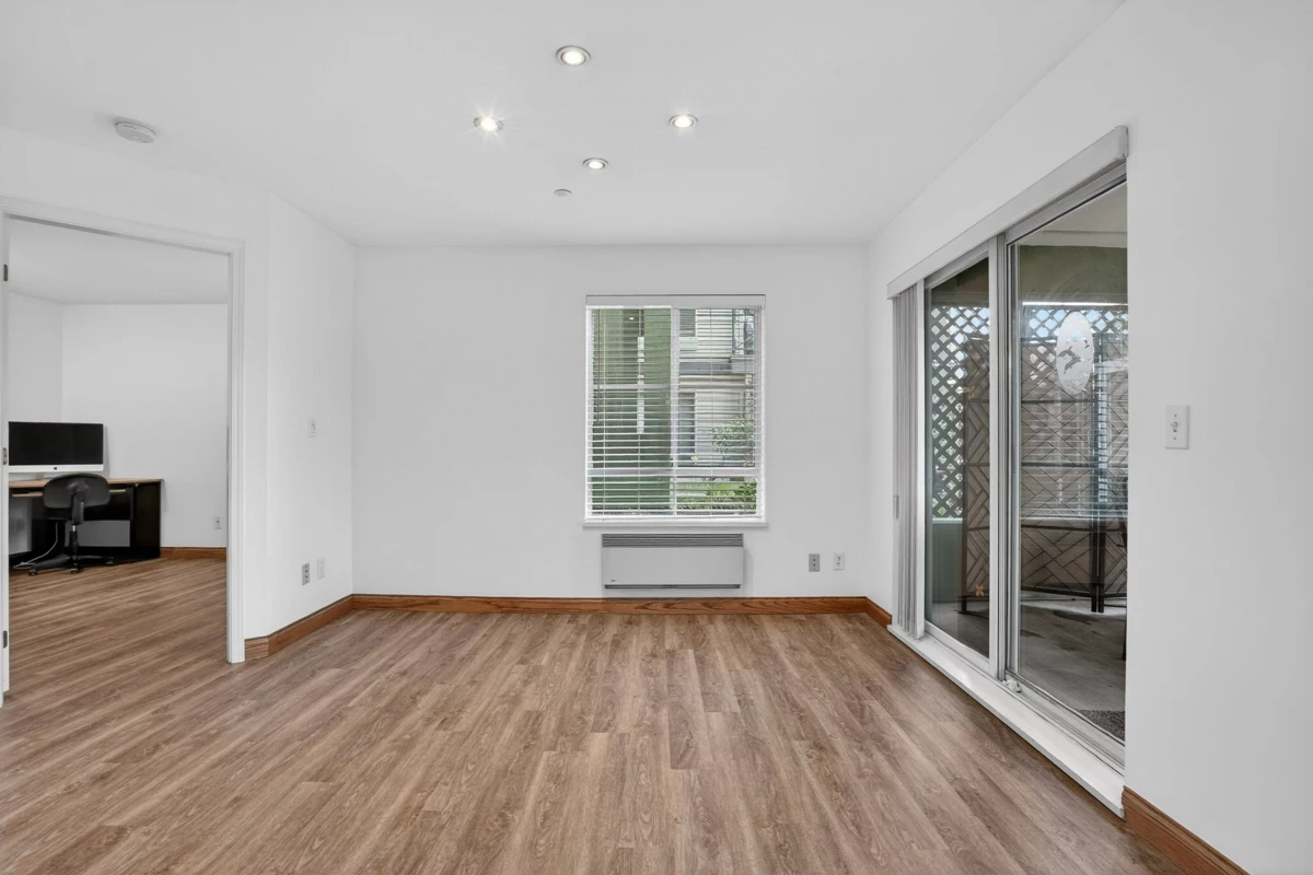 Kitchen Photo of 105 20110 Michaud Crescent, Langley, BC