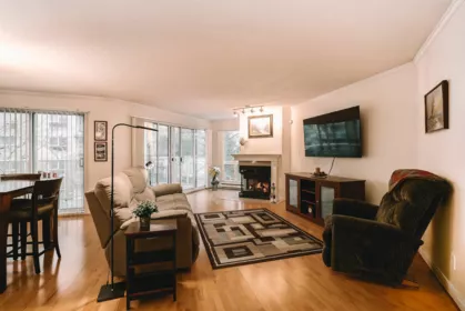 301 1230 Quayside Drive, New Westminster, BC, Quay — 3 bed apartment/condo for sale