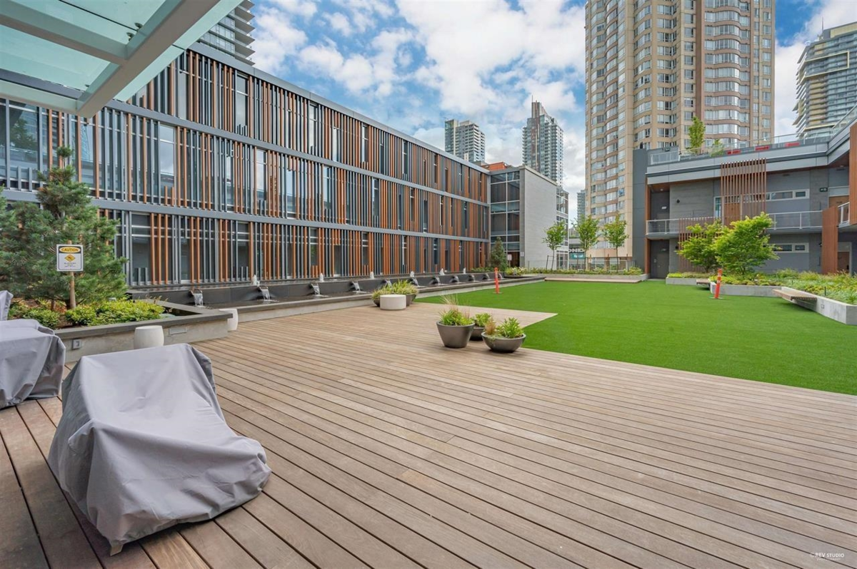 Aerial View of 4001 6080 Mckay Avenue, Burnaby, BC