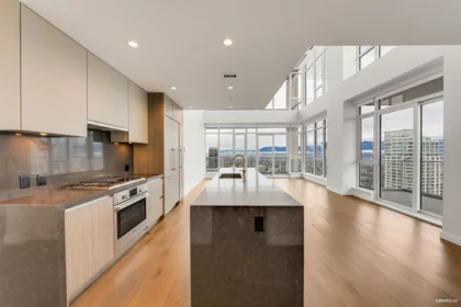 Breakfast Nook Photo of 4001 6080 Mckay Avenue, Burnaby, BC