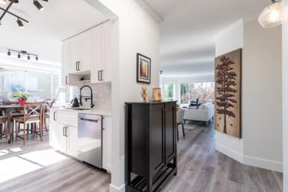 501 1225 Merklin Street, White Rock, BC, White Rock — 2 bed apartment/condo for sale