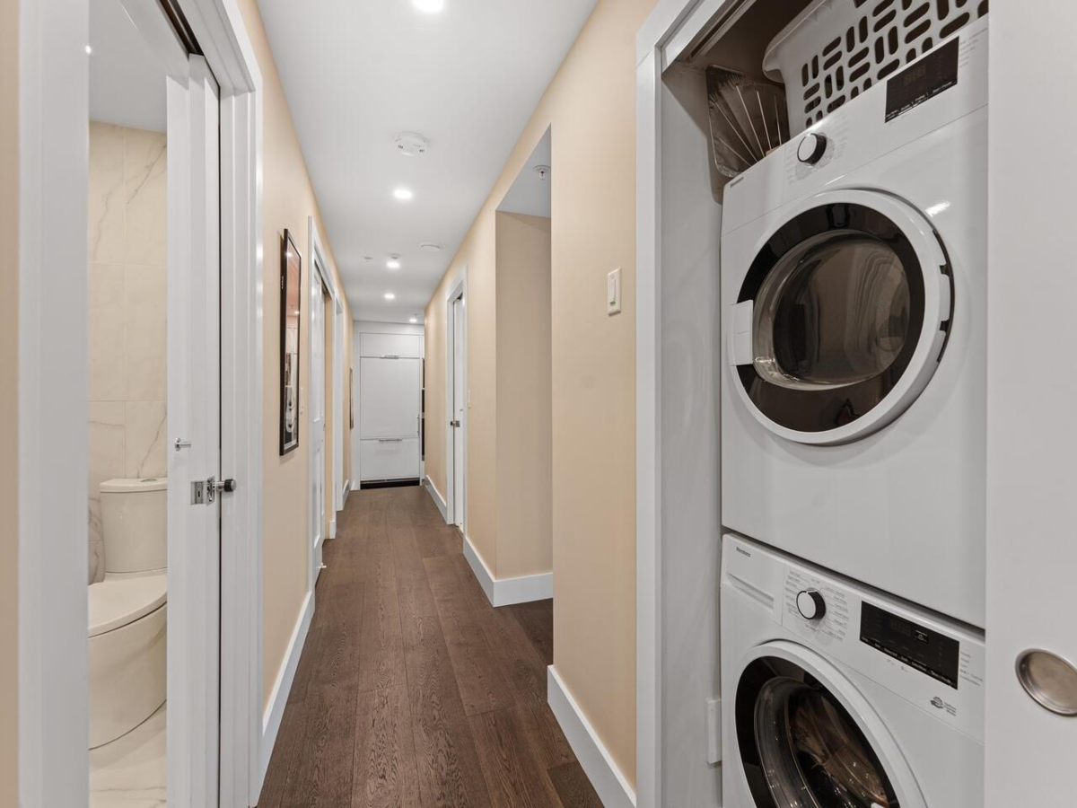 Basement Recreation Room Photo of 2898 Yukon Street, Vancouver, BC