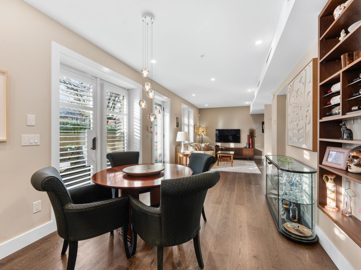 Kitchen Photo of 2898 Yukon Street, Vancouver, BC