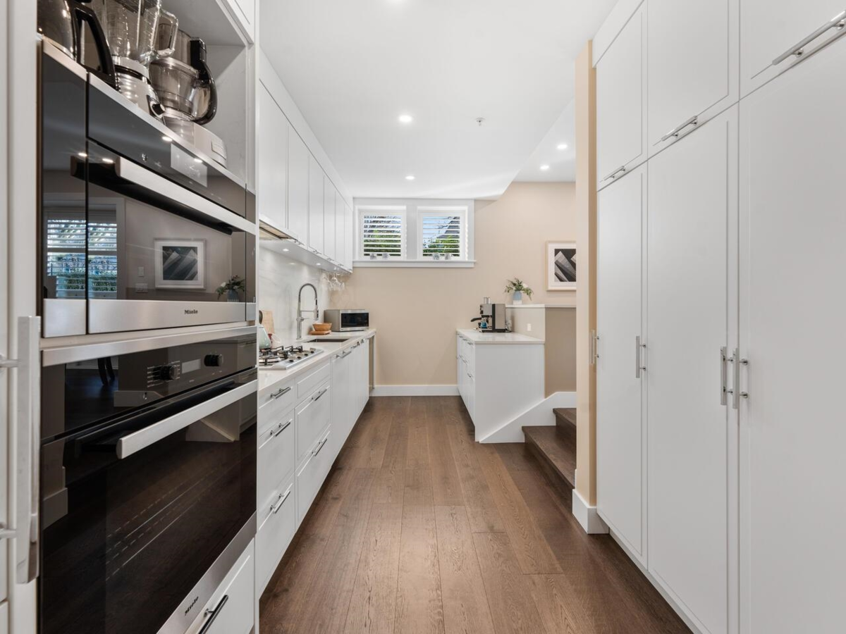 Primary Bedroom Photo of 2898 Yukon Street, Vancouver, BC