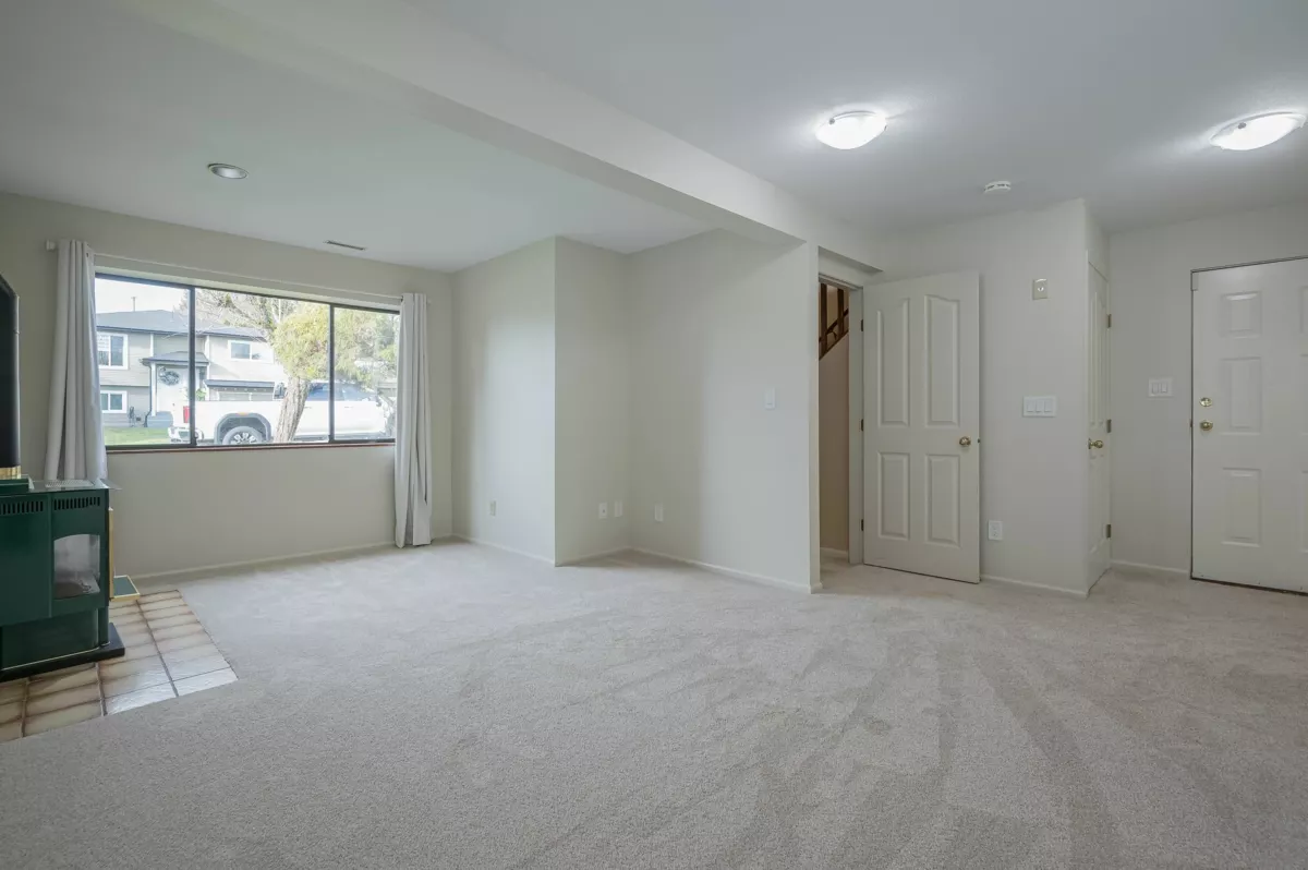 Garden / Landscaping Photo of 2639 Wildwood Court, Langley, BC