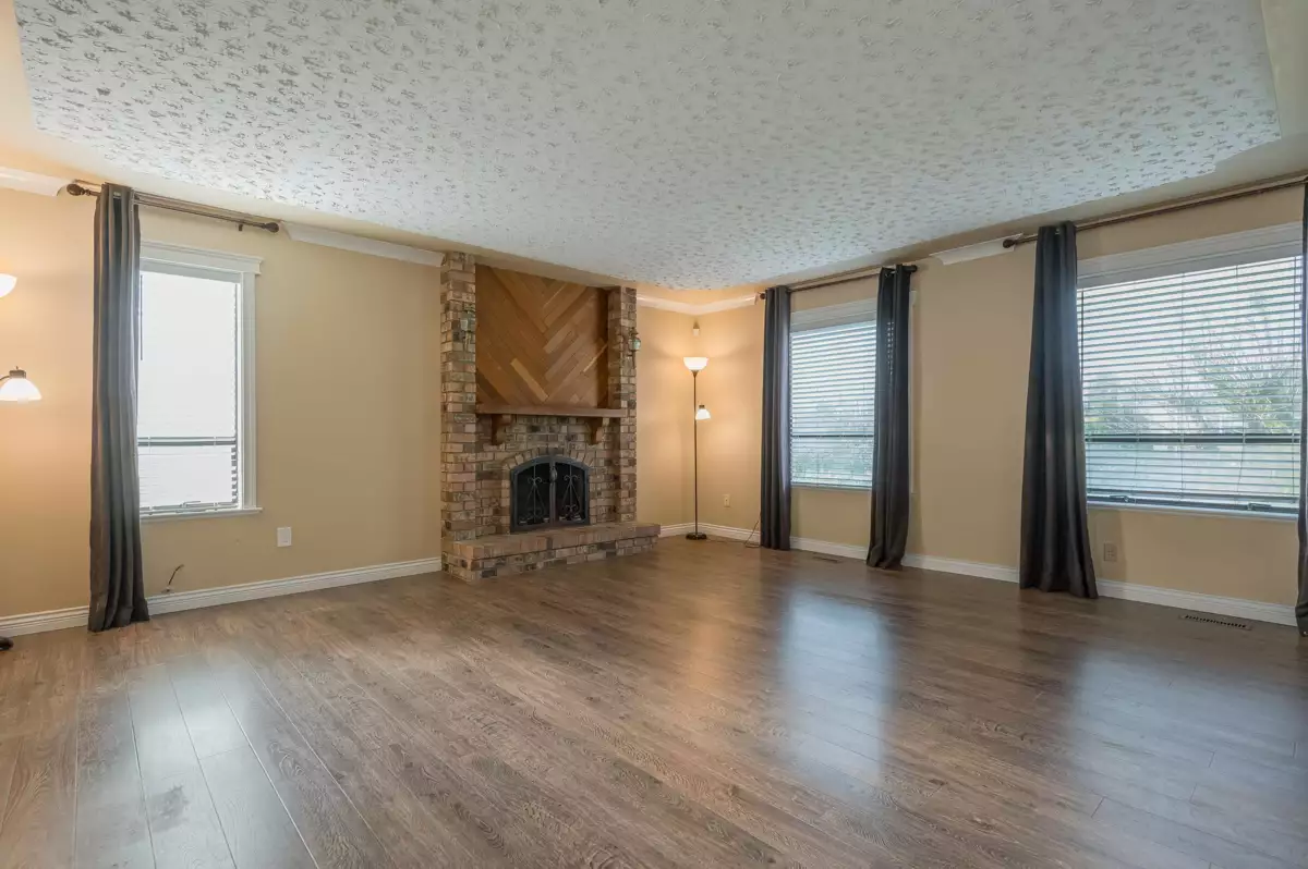 Kitchen Island Photo of 2639 Wildwood Court, Langley, BC