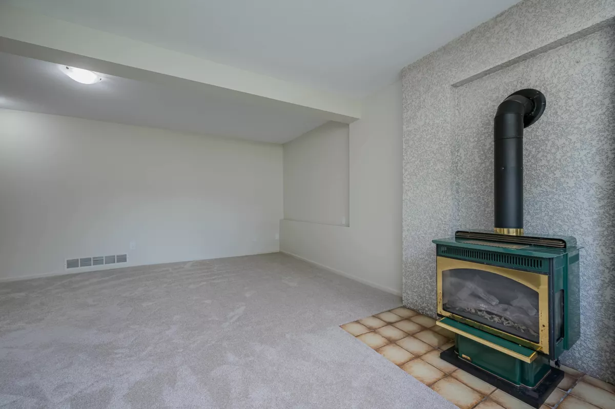 Swimming Pool Photo of 2639 Wildwood Court, Langley, BC