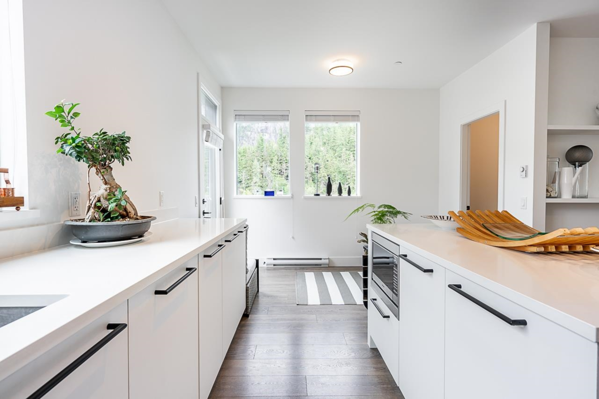Bedroom 2 Photo of 37981 Helm Way, Squamish, BC