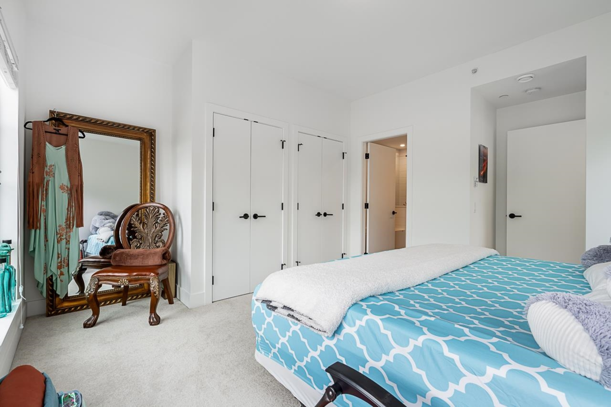 Laundry Room Photo of 37981 Helm Way, Squamish, BC